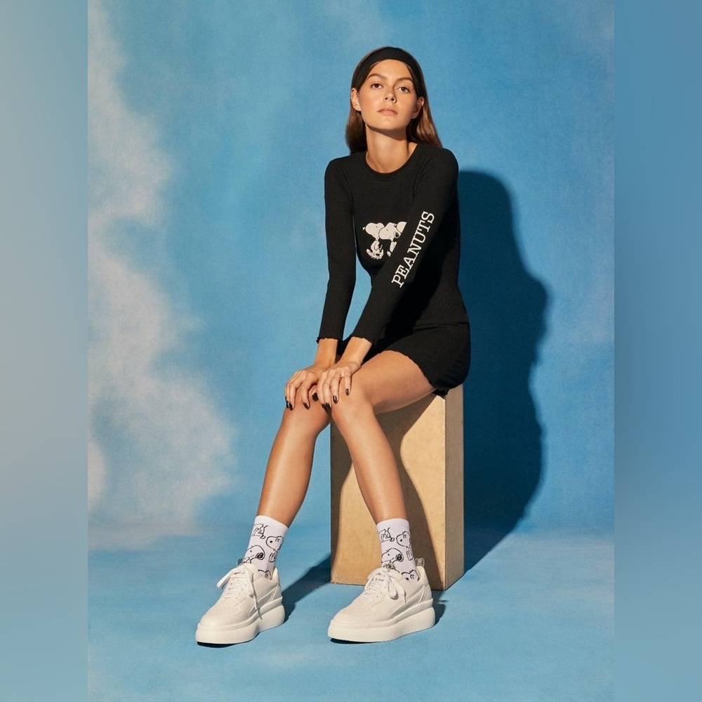 Bershka X Snoopy Peanuts Black Graphic Long Sleeved dress.